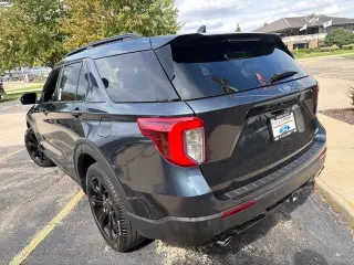 Ford Explorer 2023 AWD ST-Line SUV de 4 puertas