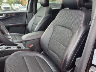 Ford Escape 2024 SUV de 4 puertas ST-Line con tracción en las cuatro ruedas (AWD)