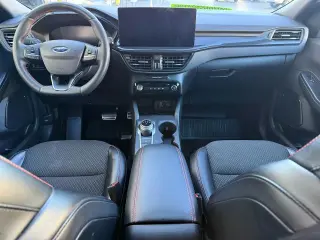 Ford Escape 2024 SUV de 4 puertas ST-Line con tracción en las cuatro ruedas (AWD)