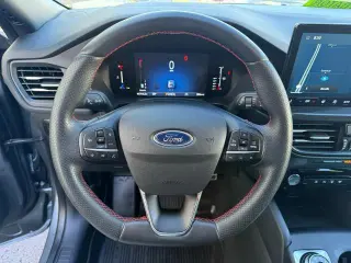 Ford Escape 2024 SUV de 4 puertas ST-Line con tracción en las cuatro ruedas (AWD)