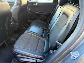 Ford Escape 2024 SUV de 4 puertas ST-Line con tracción en las cuatro ruedas (AWD)