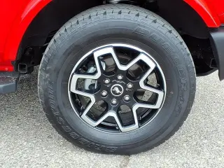 Ford Bronco 2022 4x4 Outer Banks SUV de 2 puertas