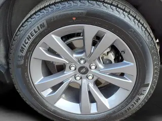 Ford Explorer 2024 AWD XLT SUV de 4 puertas