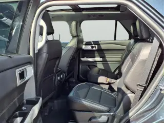 Ford Explorer 2023 AWD Limited 4dr SUV En español