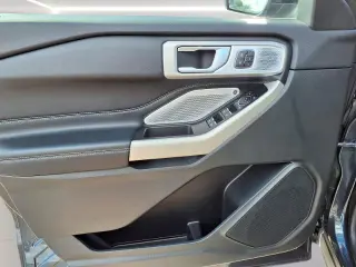 Ford Explorer 2023 AWD Limited 4dr SUV En español