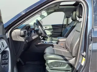 Ford Explorer 2023 AWD Limited 4dr SUV En español