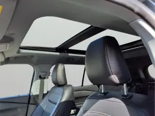 Ford Explorer 2023 AWD Limited 4dr SUV En español