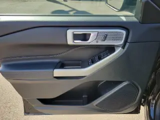 Ford Explorer 2023 AWD XLT SUV de 4 puertas