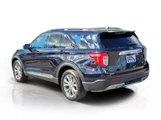 Ford Explorer 2023 AWD XLT SUV de 4 puertas