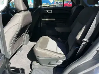 Ford Explorer 2023 XLT SUV de 4 puertas
