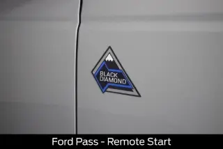 Ford Bronco 2022 4x4 Black Diamond 4dr SUV