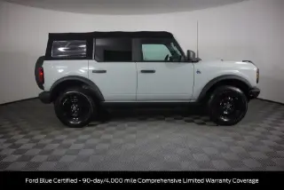 Ford Bronco 2022 4x4 Black Diamond 4dr SUV