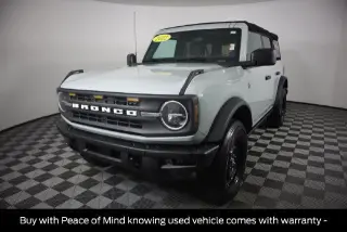 Ford Bronco 2022 4x4 Black Diamond 4dr SUV