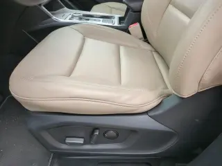Ford Explorer 2023 XLT SUV de 4 puertas
