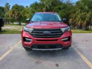 Ford Explorer 2023 XLT SUV de 4 puertas