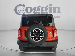 Ford Bronco 2023 4x4 Outer Banks SUV de 4 puertas