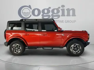 Ford Bronco 2023 4x4 Outer Banks SUV de 4 puertas