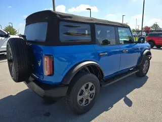 Ford Bronco 2022 4x4 Big Bend SUV de 4 puertas