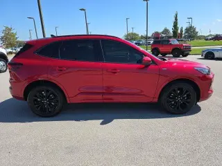 Ford Escape 2024 Tracción Integral (AWD) ST-Line Elite SUV de 4 puertas