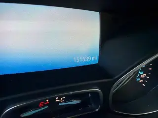 Ford Escape 2016 con tracción en las cuatro ruedas y Titanium 4 puertas SUV