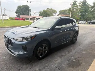 Ford Escape 2024 con tracción en las cuatro ruedas ST-Line 4dr SUV