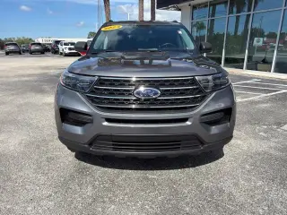 Ford Explorer 2023 XLT SUV de 4 puertas
