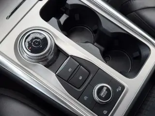 Ford Explorer 2023 AWD Platinum SUV de 4 puertas