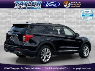 Ford Explorer 2023 AWD Platinum SUV de 4 puertas
