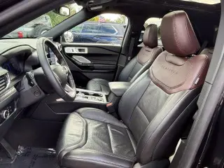 Ford Explorer 2023 AWD Platinum SUV de 4 puertas