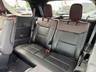 Ford Explorer 2023 AWD Platinum SUV de 4 puertas