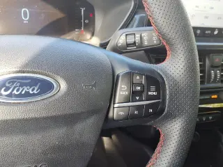 Ford Escape 2024 SUV de 4 puertas ST-Line con tracción en las cuatro ruedas (AWD)