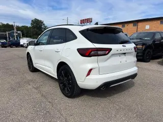 Ford Escape 2024 AWD ST-Line Elite SUV de 4 puertas