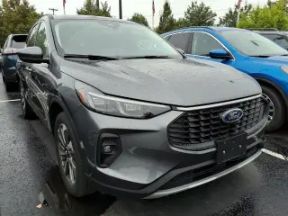 Ford Escape 2025 AWD Platinum SUV de 4 puertas