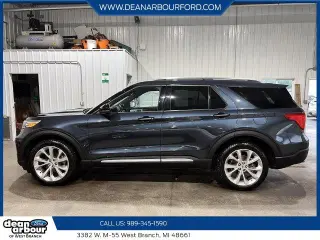 Ford Explorer 2023 AWD Platinum SUV de 4 puertas