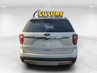 Ford Explorer 2017 AWD XLT SUV de 4 puertas