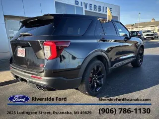 Ford Explorer 2022 AWD ST SUV de 4 puertas