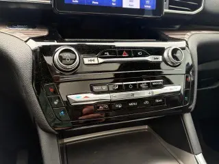 Ford Explorer Híbrido 2023 AWD Limited SUV de 4 puertas