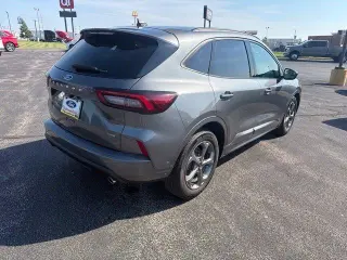 Ford Escape Hybrid 2024 ST-Line SUV 4 puertas