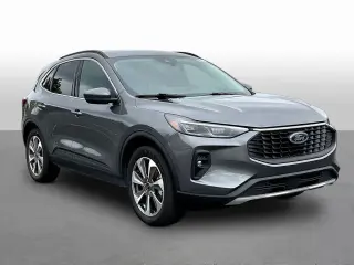 Ford Escape 2025 AWD Platinum 4 puertas SUV