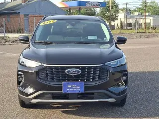 Ford Escape 2023 AWD Platinum 4dr SUV