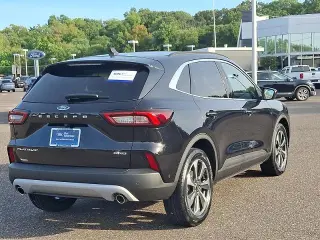 Ford Escape 2023 AWD Platinum 4dr SUV
