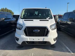 Furgoneta de pasajeros Ford Transit 2024 350 XL 3 puertas LWB de techo bajo