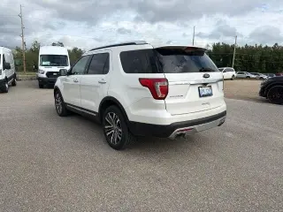 Ford Explorer 2017 AWD Platinum SUV de 4 puertas