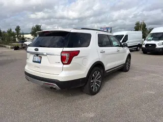 Ford Explorer 2017 AWD Platinum SUV de 4 puertas