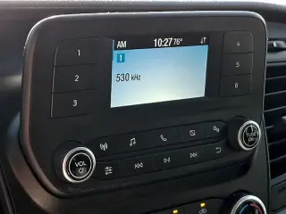 Ford Transit 2023 350 XL 3 puertas LWB Techo Bajo Furgón de Pasajeros