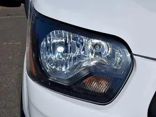 Ford Transit 2023 350 XL 3 puertas LWB Techo Bajo Furgón de Pasajeros
