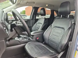 Ford Escape Híbrido Enchufable 2023 Base SUV de 4 puertas