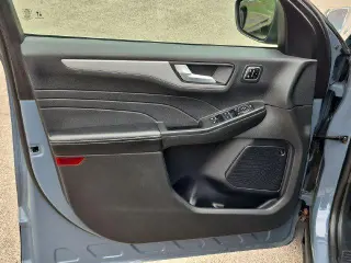 Ford Escape Híbrido Enchufable 2023 Base SUV de 4 puertas