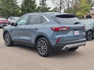 Ford Escape Híbrido Enchufable 2023 Base SUV de 4 puertas