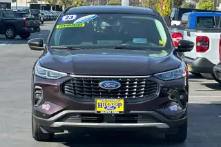 Ford Escape Híbrido Enchufable 2023 Base SUV de 4 puertas